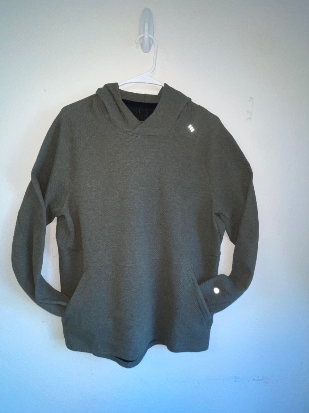 Lululemon At Ease Hoodie – Sage Green, M | Excellent Condition